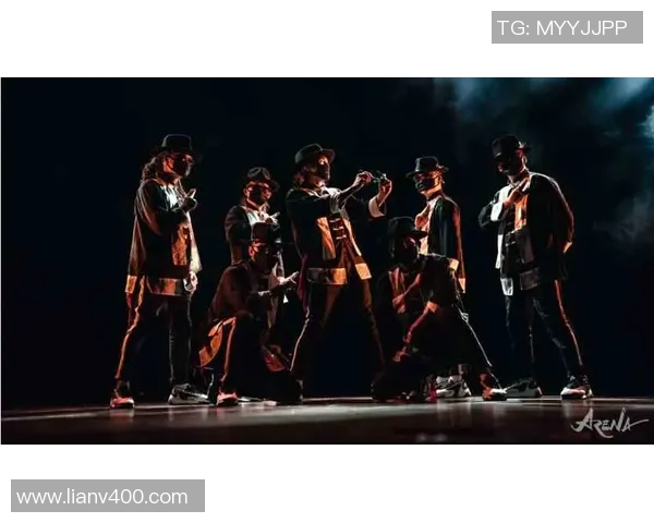 足球明星联袂献唱的动人旋律助力激情赛事的热血歌曲合集 足球明星联袂献唱的动人旋律助力激情赛事的热血歌曲合集