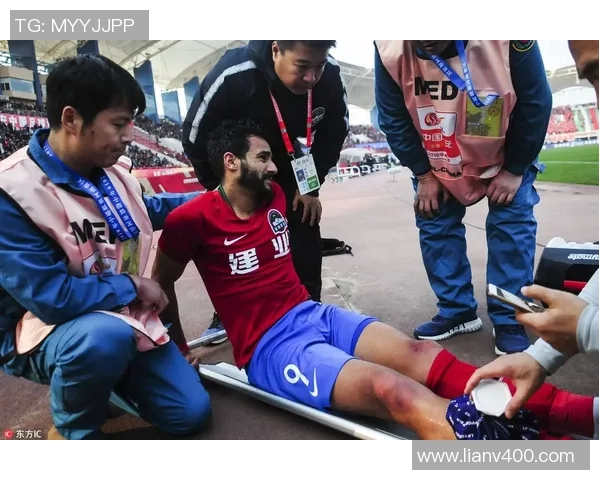 足球明星经历骨折重返赛场的励志故事与奋斗精神 足球明星经历骨折重返赛场的励志故事与奋斗精神