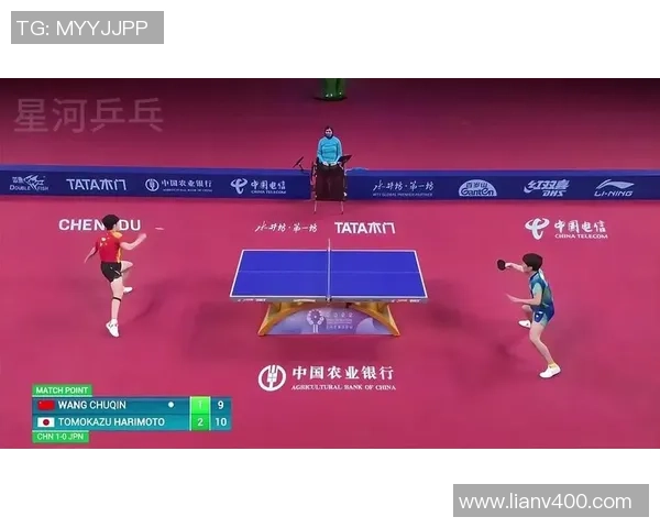 足球明星翻身绝技视频揭秘如何在比赛中逆转局势的精彩瞬间与技巧分析