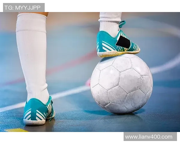 足球明星精湛踩球技巧解析与训练方法分享