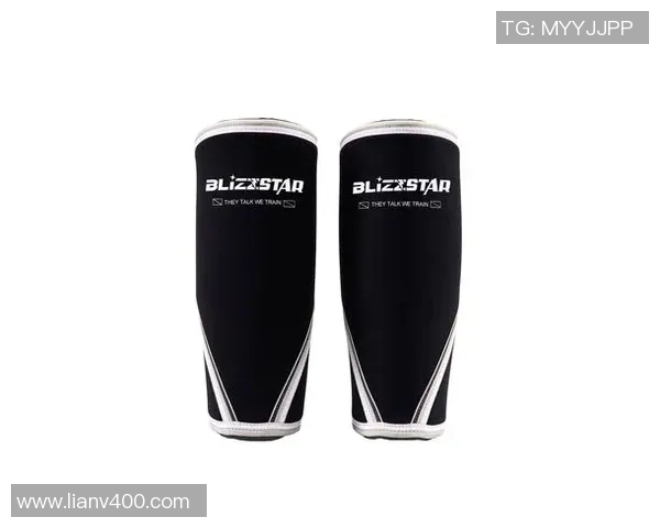 足球明星力量训练的精彩瞬间展现运动员的拼搏精神与健美身姿 足球明星力量训练的精彩瞬间展现运动员的拼搏精神与健美身姿